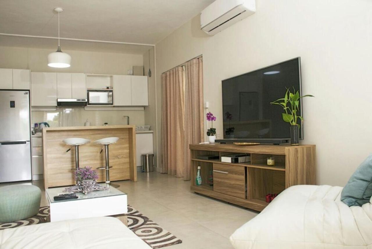 Luxury Modern 2-Bed Apartment Pereybere Grand Bay Luaran gambar