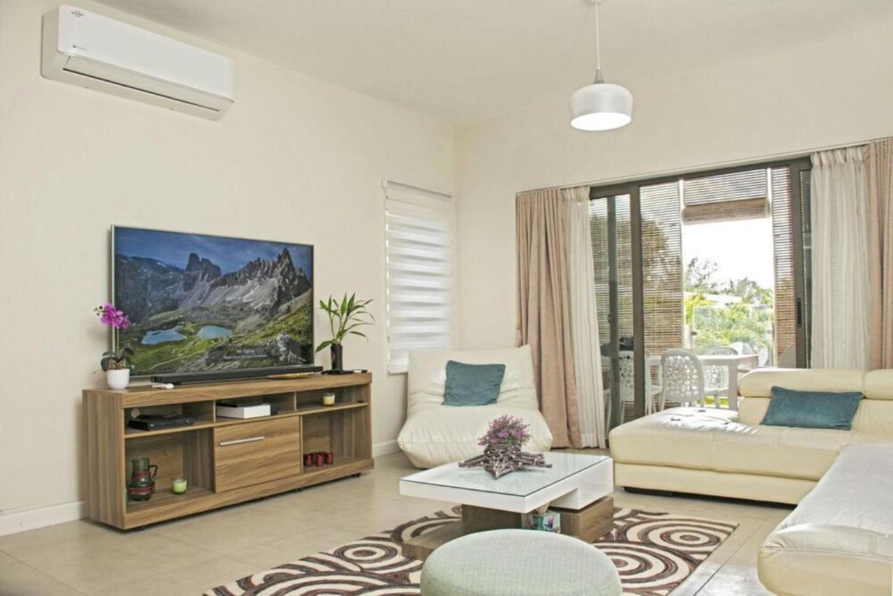 Luxury Modern 2-Bed Apartment Pereybere Grand Bay Luaran gambar
